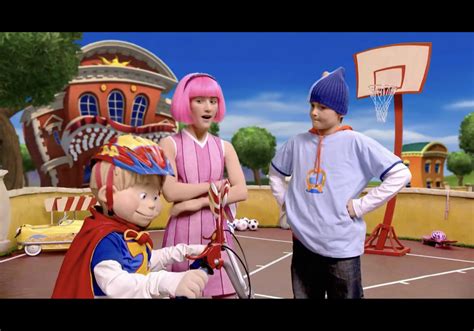 lazy lazy town|when did lazy town end.